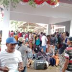 Masyarakat Serbu Kantor Camat Cilamaya Kulon, Untuk Mengambil Bantuan Langsung Tunai ( BLT ), Kemiskinan Ekstrem 2021.