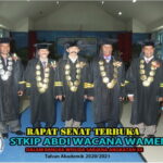 KEGIATAN WISUDA STKIP ABDI WACANA WAMENA YANG KE XII