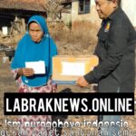 LSM .LODAYA PURAGABAYA INDONESIA Bagikan Paket Sembako Kegiatan ini sebagai wujud empati terhadap masyarakat yang kena musibah kebakaran