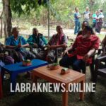 Bupati Simon Melayat Ke rumah Duka: warga Keturunan Raja Meninggal Di Ikumuan