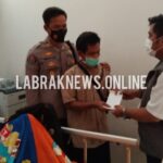 Keperdulian Kapolsek Pangkalan beserta Muspika Membantu Masyarakat yang Terkena Musibah Penyakit Kanker Payudara