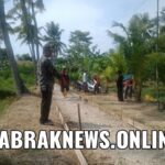 Masyarakat Dusun III Rt.001/003 Desa Sumurgede, Sambut Baik Pembangunan Rambat Beton Japak, Oleh Pemdes Sumurgede
