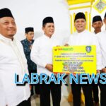 Safari Ramadhan di Masjid Hidayatullah Tanjungpinang, Ansar Tekankan Puasa Melatih Kesederhanaan