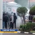 Unjuk Rasa Penolakan UU TNI, Yang Digelar Mahasiswa Dan Komite Masyarakat Sipil, Berakhir Anarkis